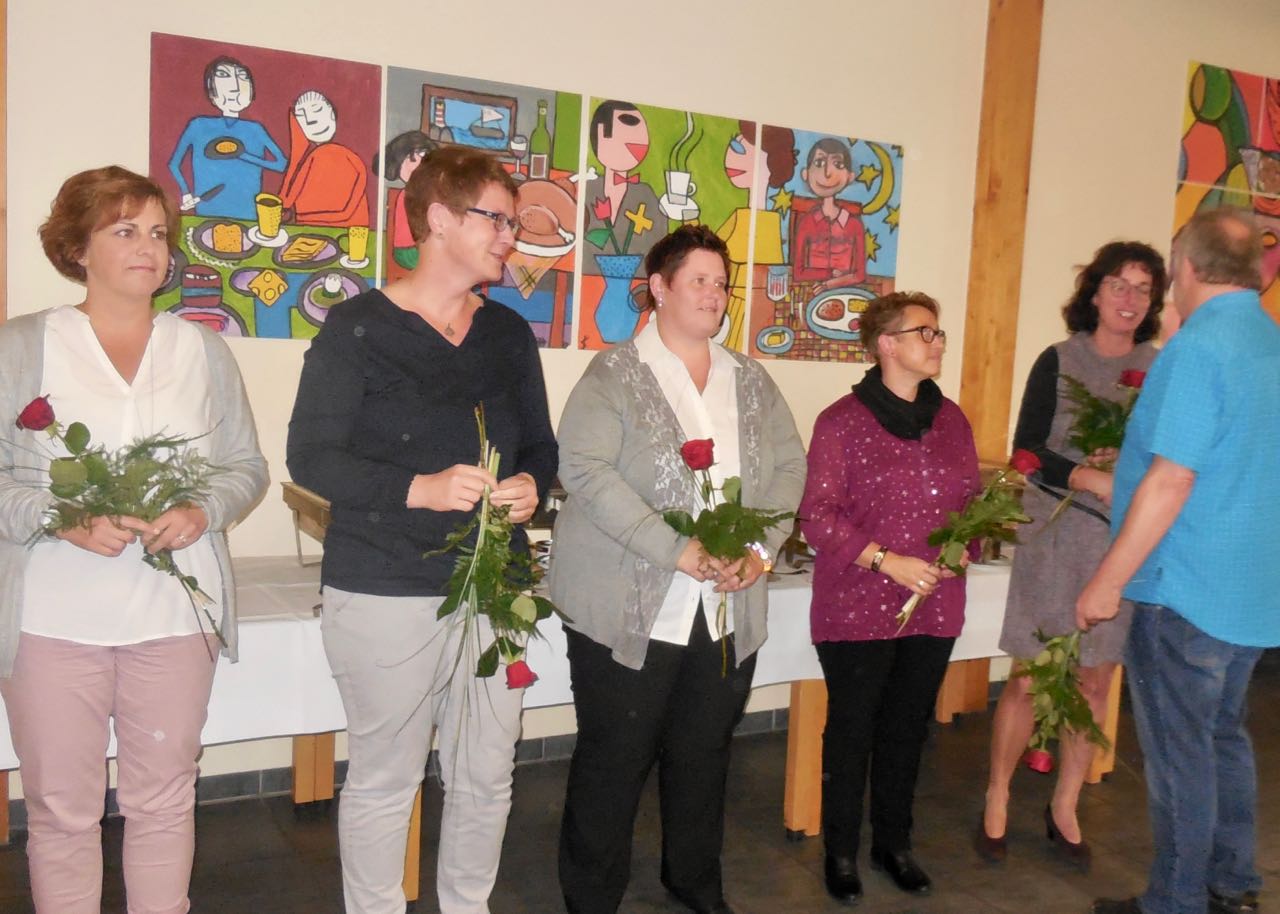 Geehrt für 15 Jahre im Caritasverband (v.l.): Annicka Ernst, Kerstin Hartmann, Kathrin Dornieden, Ramona Hedt, Andrea Ertmer. Foto: Caritas