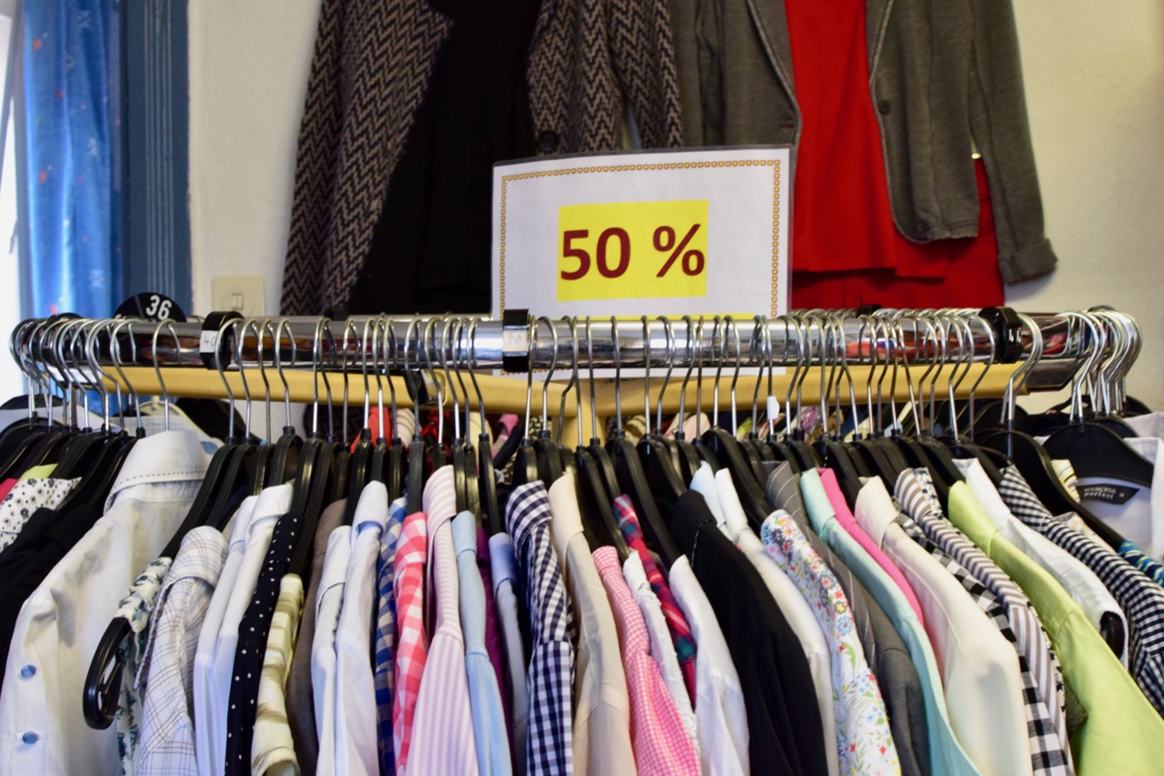 Ab 15. Juni: alles zum halben Preis im FAIRKAUF-Laden der Caritas in Duderstadt. | Foto: Caritas