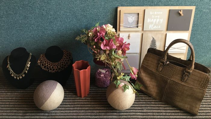 Im Duderstädter FAIRKAUF-Laden der Caritas gibt es viele Artikel, die sich als Muttertagsgeschenk eignen. | Foto: Corinna Jacobi / Caritas