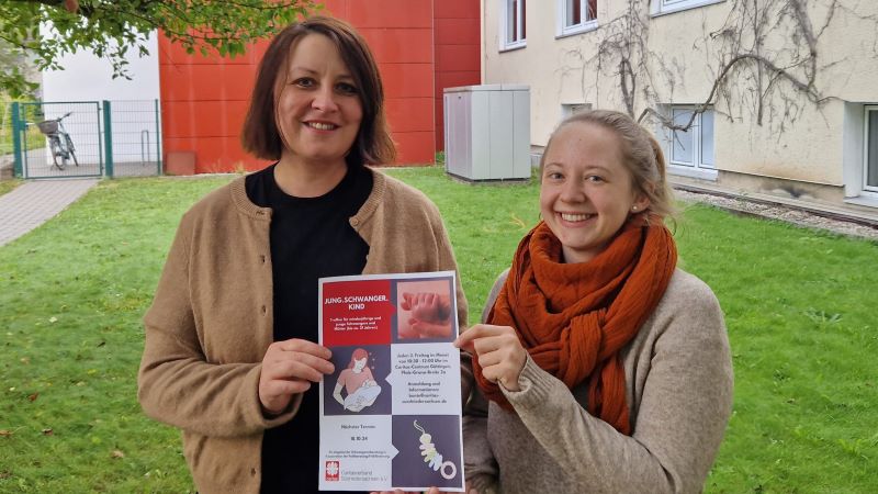 Magdalena Bunte (l.) und Tabea Thiel freuen sich auf die Teilnehmenden von JUNG.SCHWANGER.KIND. | Foto: Caritas