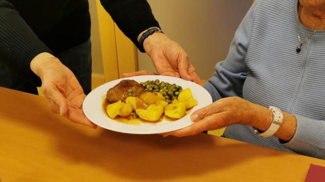 Zur Auswahl stehen mehrere Gerichte, die einige Tage vorher gebucht werden müssen. | Foto: Gabler / Caritas