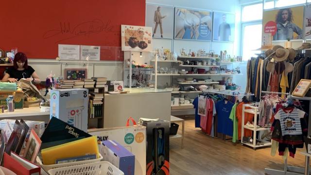 Blick in den „Carla-Laden“ der Caritas in Linz. | Foto: Caritas